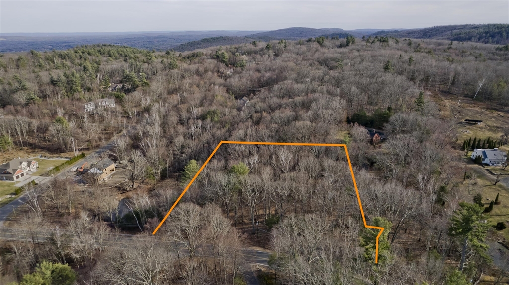 0 Woodland Way, Russell, Massachusetts 01071