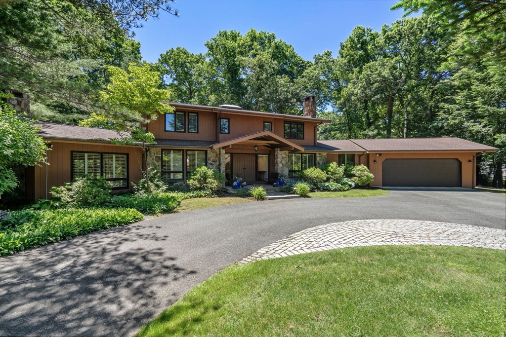 1 Windsor Road, Needham, Massachusetts 02492