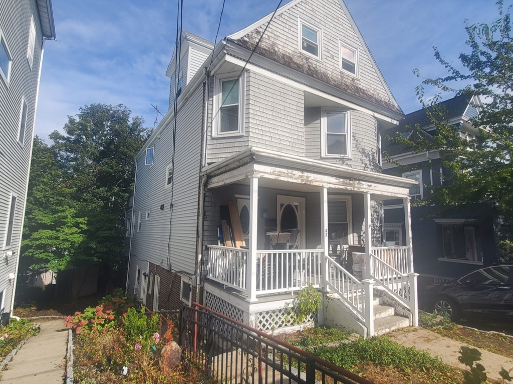 42 Grampian Way, Boston, Massachusetts 02125