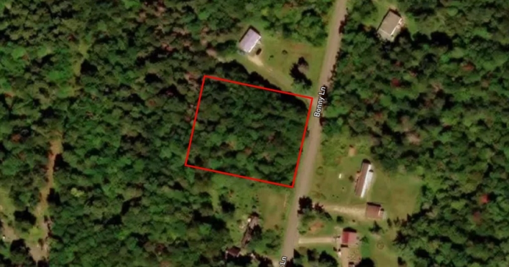 17 Bonny Ln, Peru, Massachusetts 01235