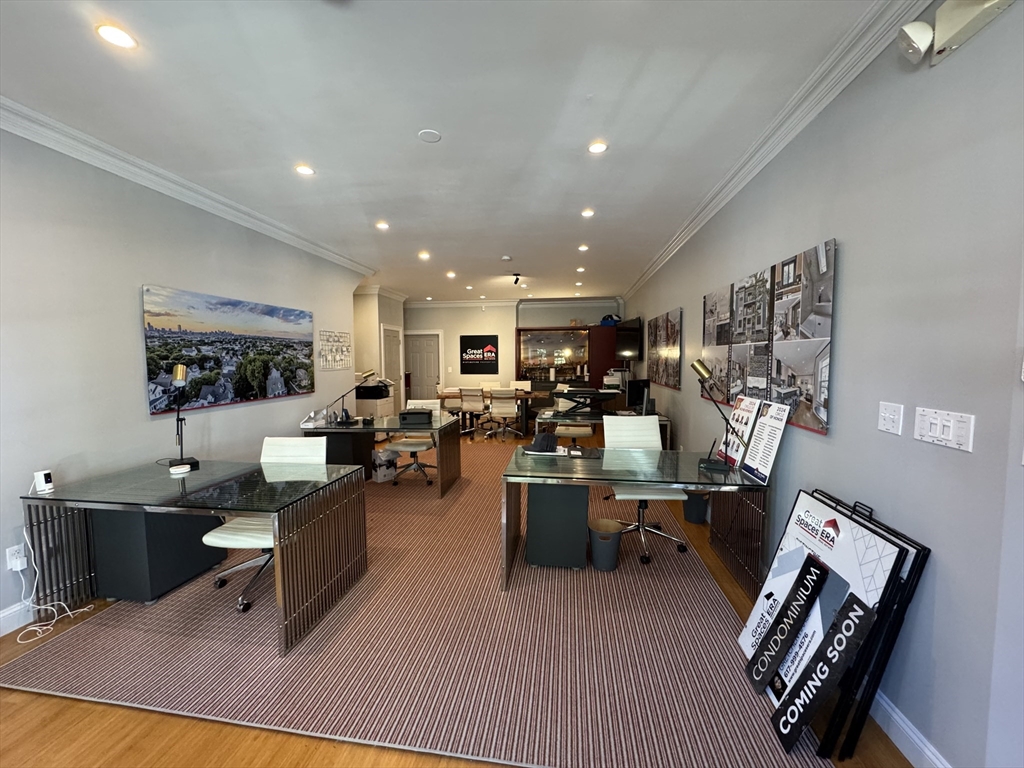 5 Savin Hill Ave, Boston, Massachusetts 02125