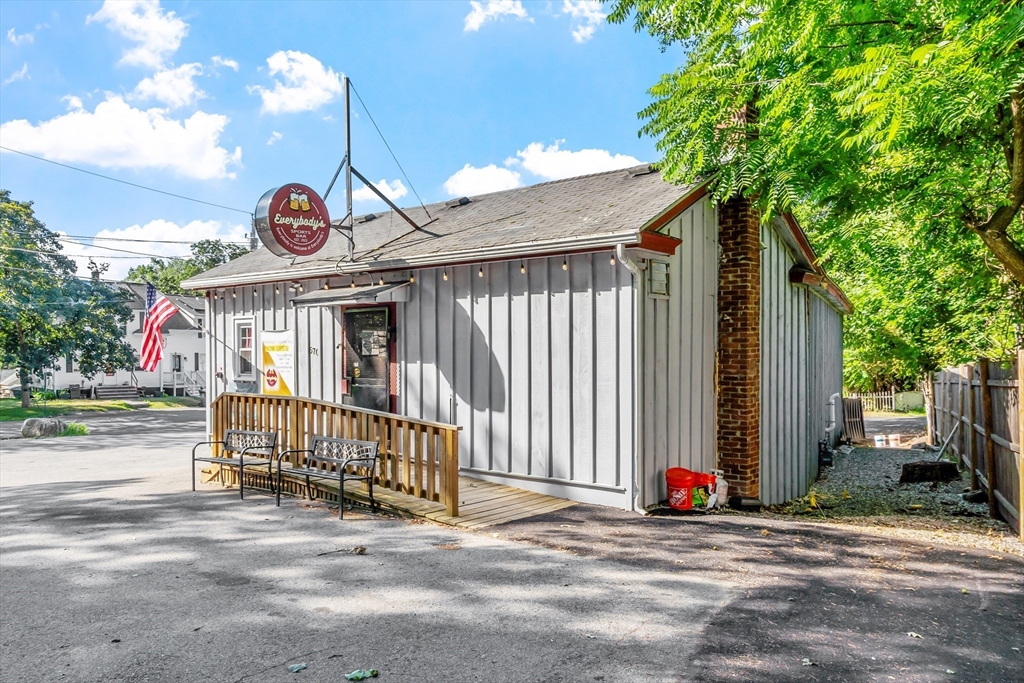 80 Honora Ave, Dracut, Massachusetts 01826