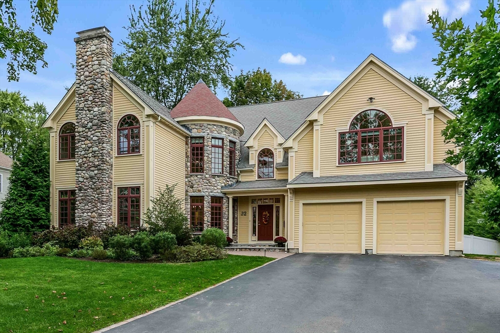 32 Twitchell St, Wellesley, Massachusetts 02482