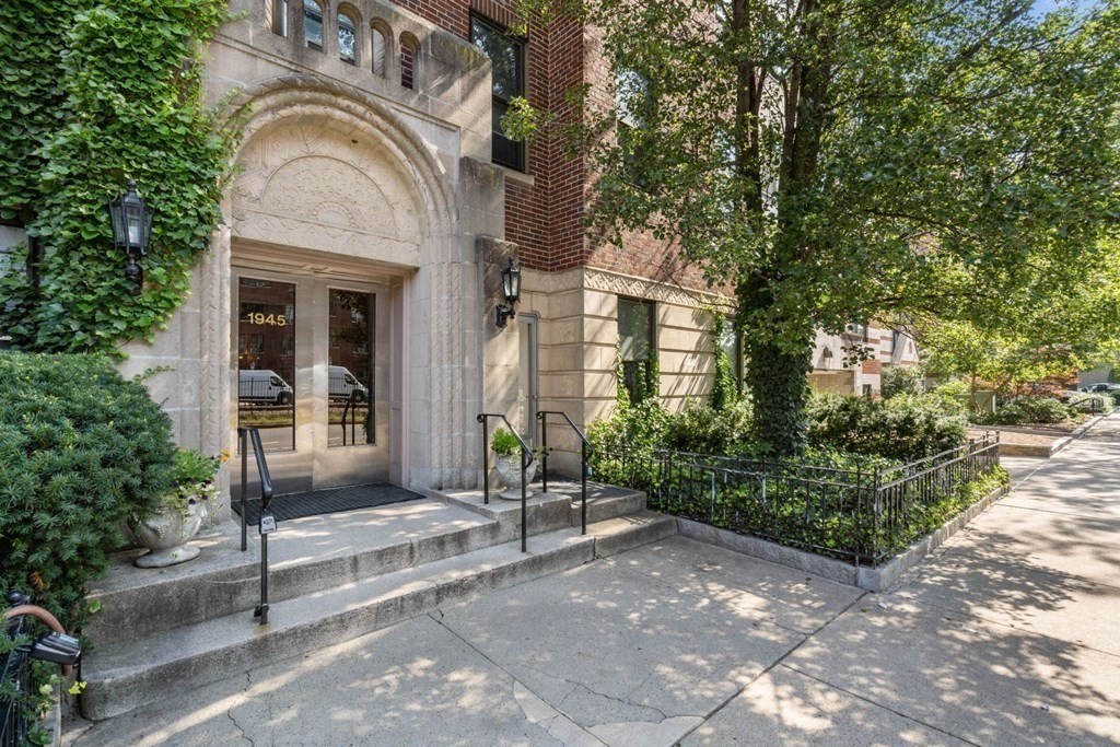 1945 Commonwealth Ave, Boston, Massachusetts 02135