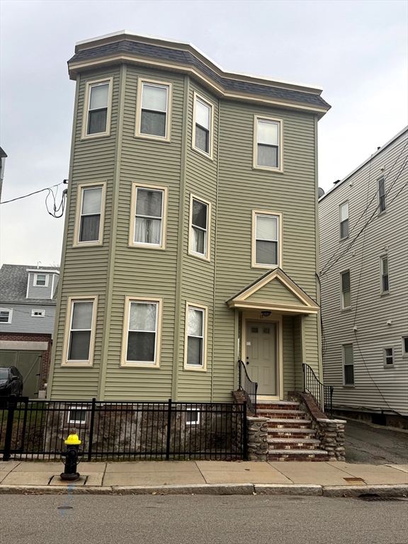 17 Duncan St, Boston, Massachusetts 02122