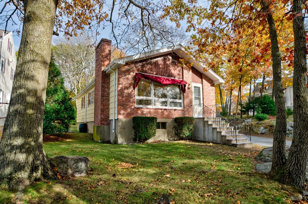 32 Staaf Road, Saugus, Massachusetts 01906