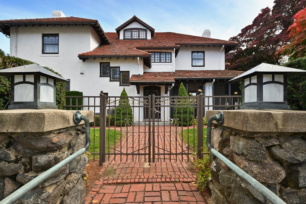 90 Prospect St, Wakefield, Massachusetts 01880