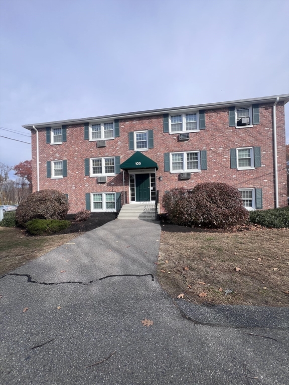 105 Ridgewood Ln, Gardner, Massachusetts 01440