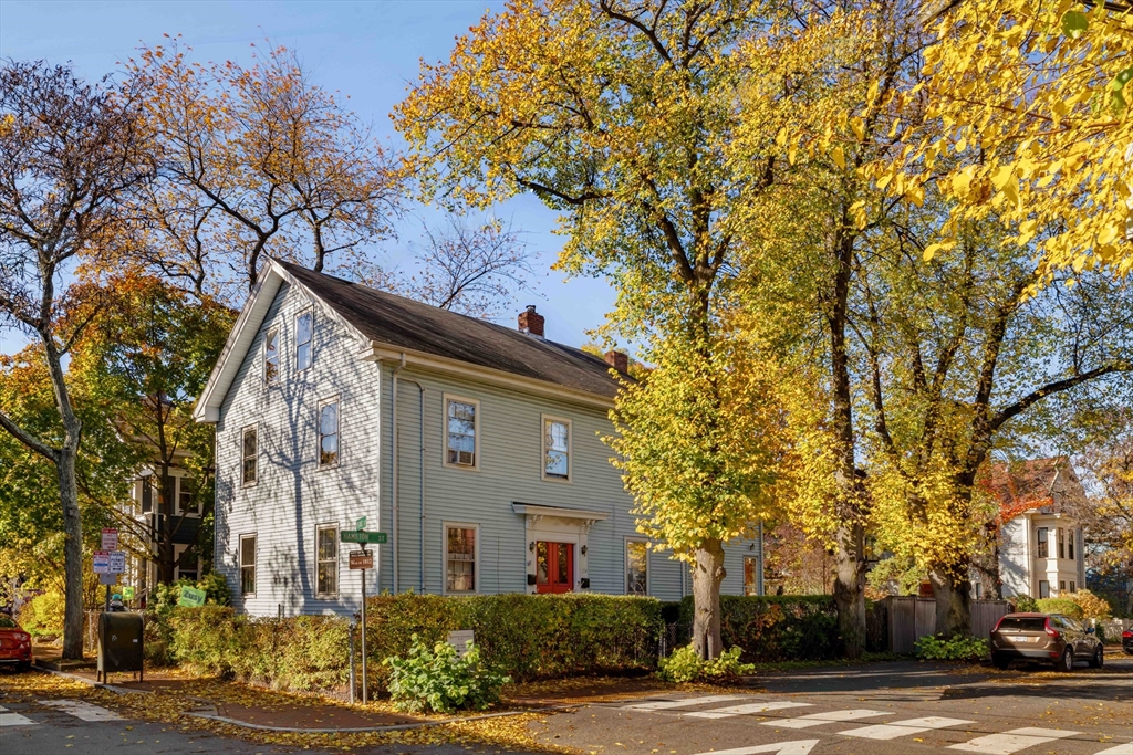 174 Hamilton Street, Cambridge, Massachusetts 02139