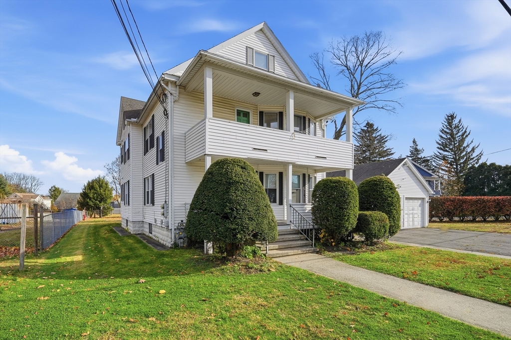 25 White St, Westfield, Massachusetts 01085