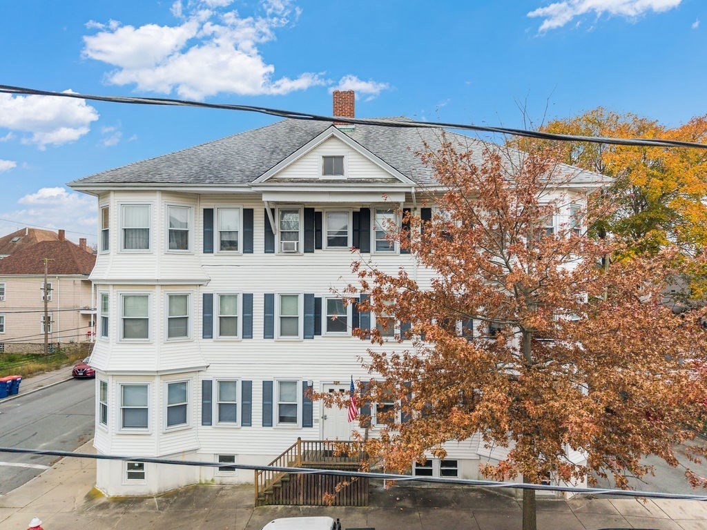 334 Earle St, New Bedford, Massachusetts 02746