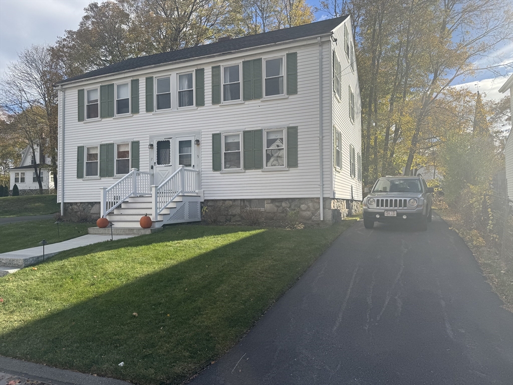 5 Curve St, Lexington, Massachusetts 02420