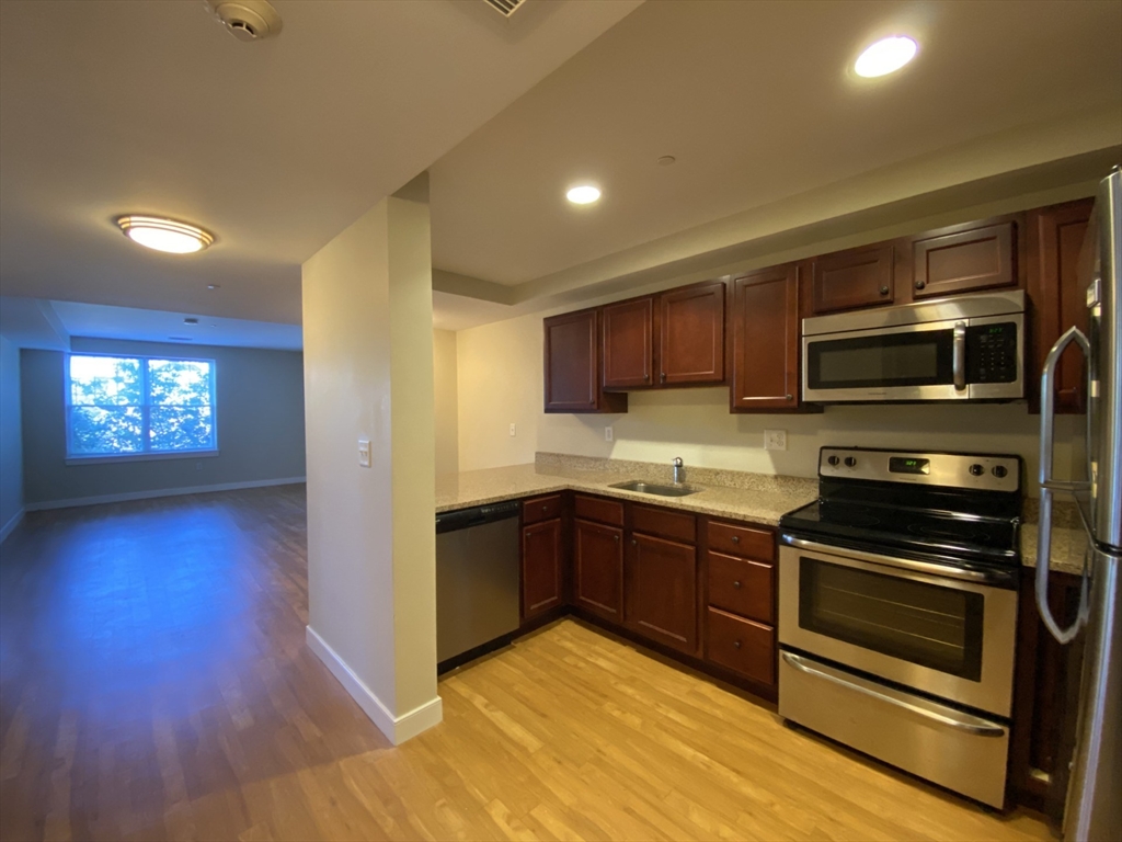 20 Pond Street, Braintree, Massachusetts 02184