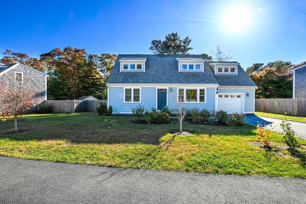 12 Beach Plum Path, Falmouth, Massachusetts 02536