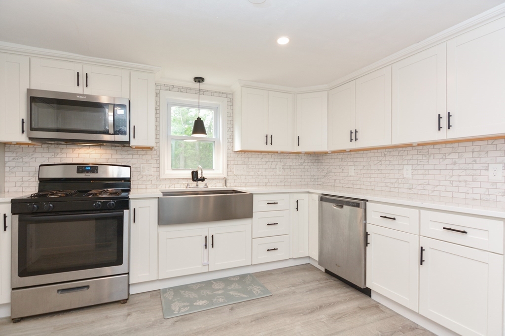 8 Roberts Rd, Ashland, Massachusetts 01721