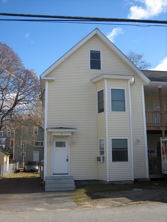 9 Pearl St, Ayer, Massachusetts 01432