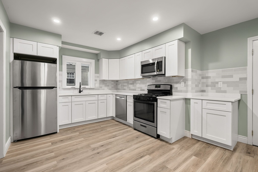 8 1/2 Intervale St, Quincy, Massachusetts 02169