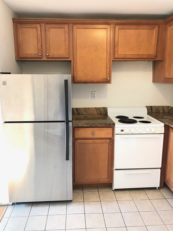 19 Vine St, Marblehead, Massachusetts 01945