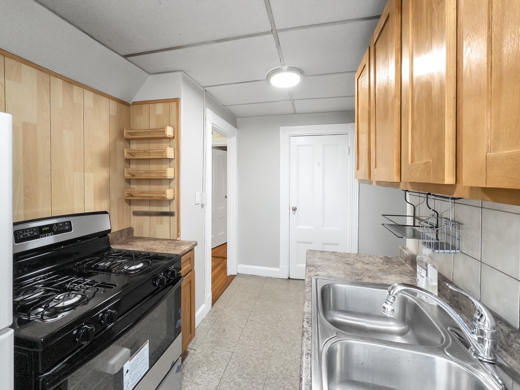 1 Belmore Terrace, Boston, Massachusetts 02130, 2 Bedrooms Bedrooms, 4 Rooms Rooms,1 BathroomBathrooms,Residential Lease,For Rent,Belmore Terrace,73455758