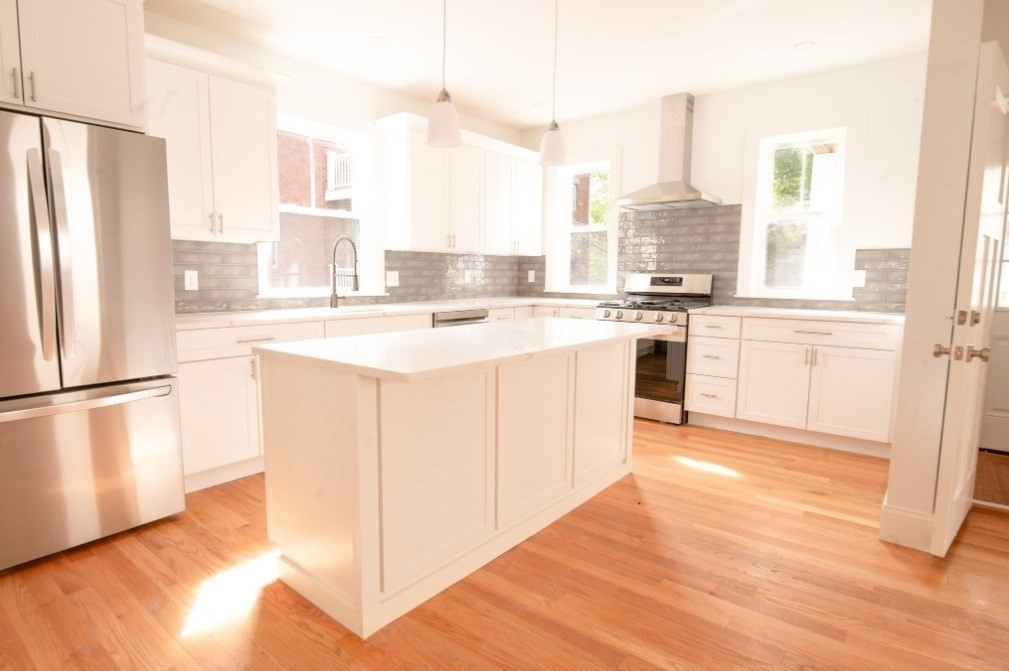 8 Brookside Av, Boston, Massachusetts 02130, 2 Bedrooms Bedrooms, 5 Rooms Rooms,2 BathroomsBathrooms,Residential Lease,For Rent,Brookside Av,73459811