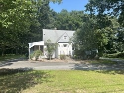 40 Montcalm Street, Chicopee, Massachusetts 01020, 3 Bedrooms Bedrooms, 6 Rooms Rooms,2 BathroomsBathrooms,Residential Lease,For Rent,Montcalm Street,73459819