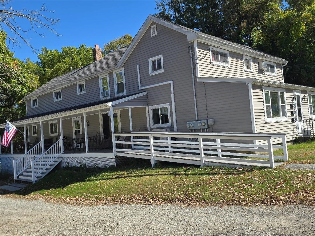 39 S Main St, Millbury, Massachusetts 01527, 6 Bedrooms Bedrooms, 17 Rooms Rooms,3.5 BathroomsBathrooms,Residential Income,For Sale,S Main St,73459738