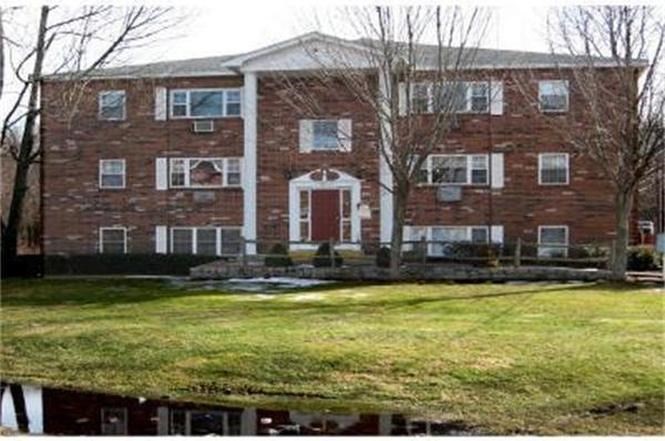 43 Berlin St., Clinton, Massachusetts 01510, 1 Bedroom Bedrooms, 3 Rooms Rooms,1 BathroomBathrooms,Residential,For Sale,Clinton Place,Berlin St.,73459732