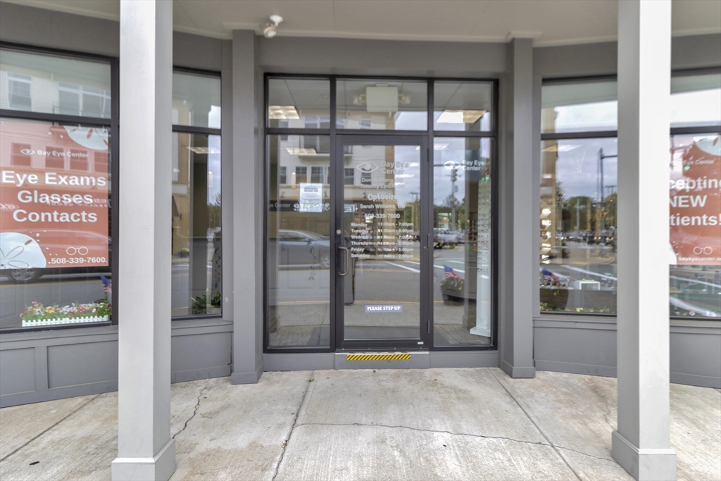 1 N Main St., Mansfield, Massachusetts 02048, ,Commercial Lease,For Rent,N Main St.,73460469