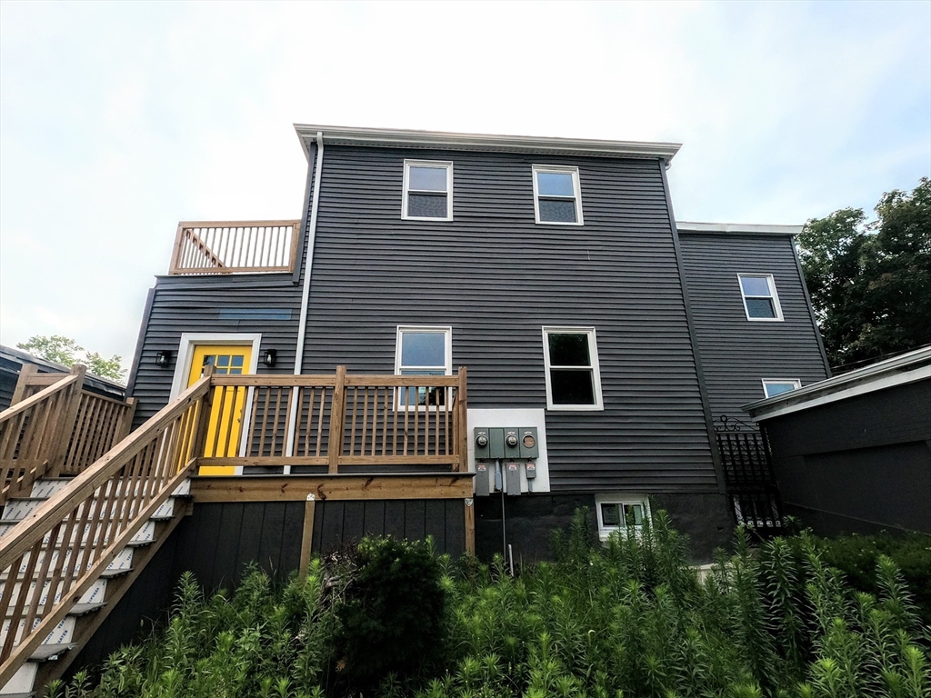 2 Sunnyside St., Boston, Massachusetts 02130, 4 Bedrooms Bedrooms, 6 Rooms Rooms,2 BathroomsBathrooms,Residential Lease,For Rent,Sunnyside St.,73460476