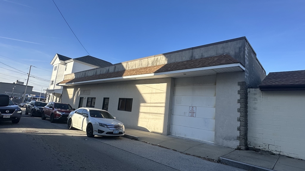 330 William St, Fall River, Massachusetts 02721