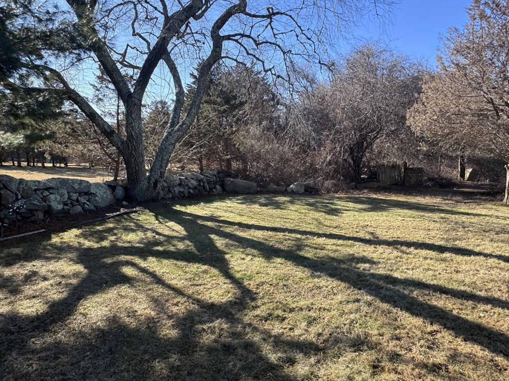 1371 Drift Rd, Westport, Massachusetts 02790