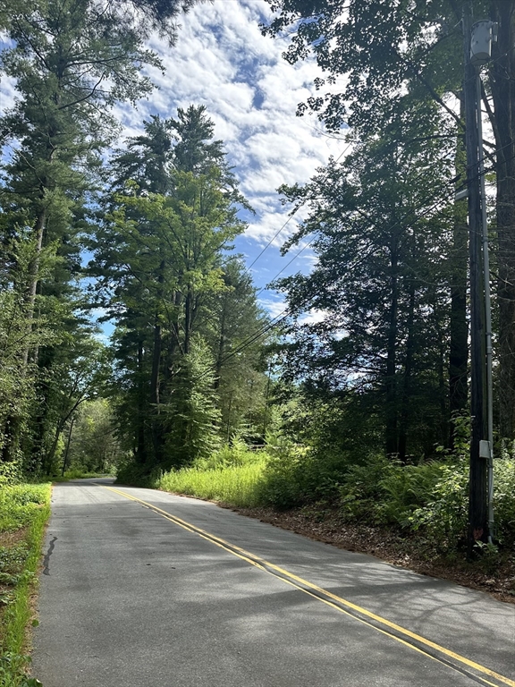 1282 Burt Hill Rd, Tolland, Massachusetts 01201