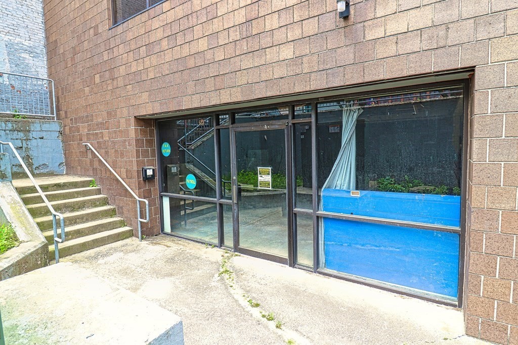 499 Essex Street, Lawrence, Massachusetts 01840