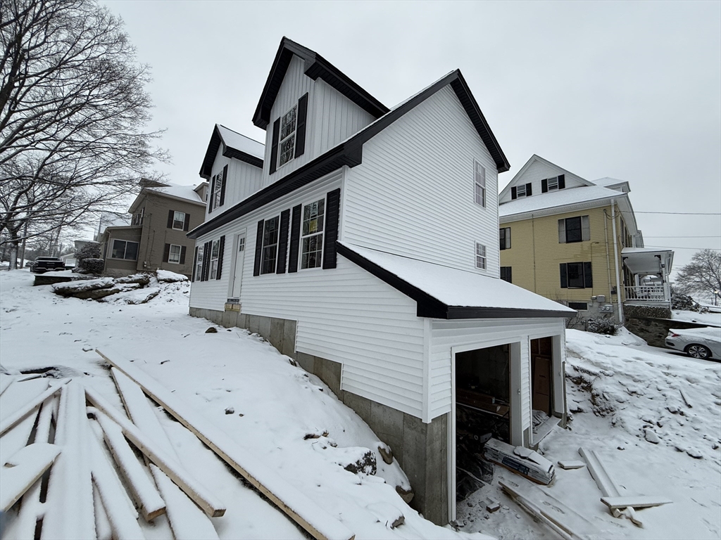 5 Richman Street, Clinton, Massachusetts 01510