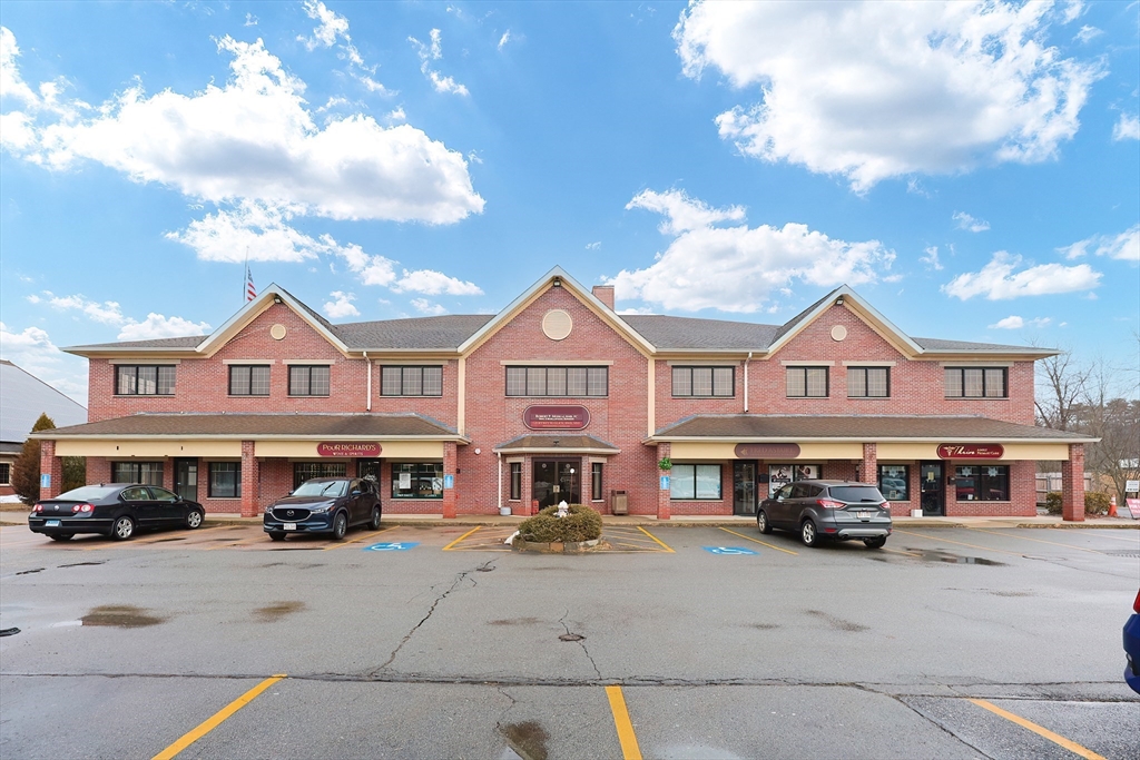 835 W Central St, Franklin, Massachusetts 02038