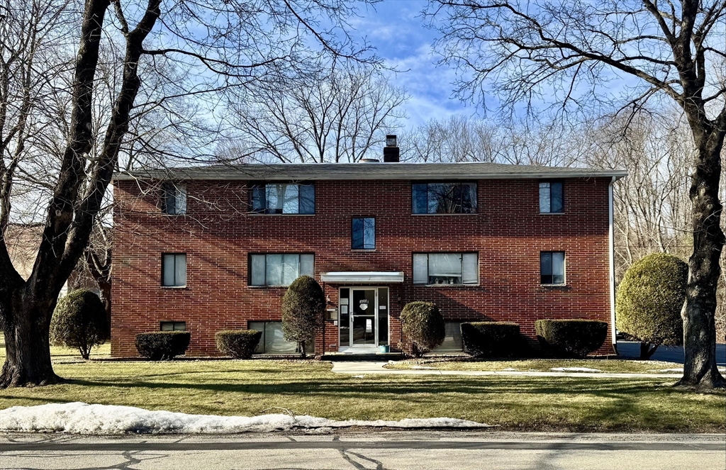 320 Elm Street, Southbridge, Massachusetts 01550