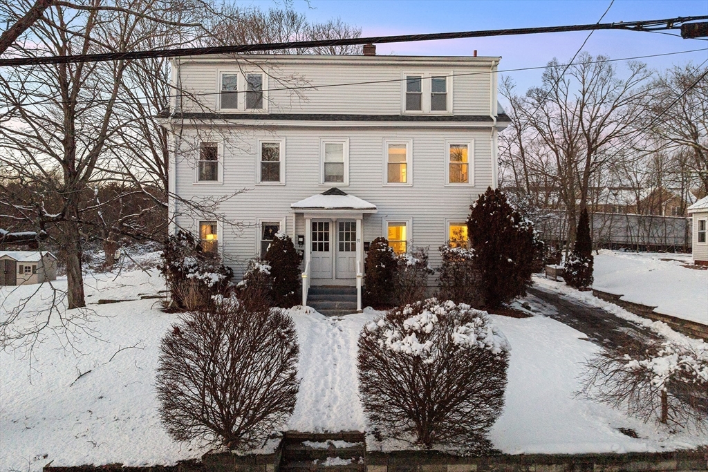 31 Whiting St, North Attleboro, Massachusetts 02760