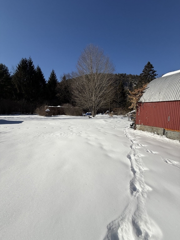 13 Maple Ave, Erving, Massachusetts 01344