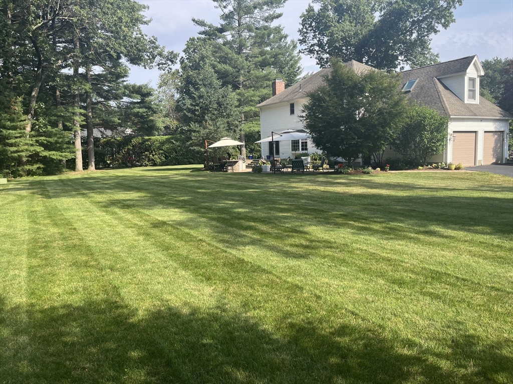 103 Woodcliff Dr, Westfield, Massachusetts 01085