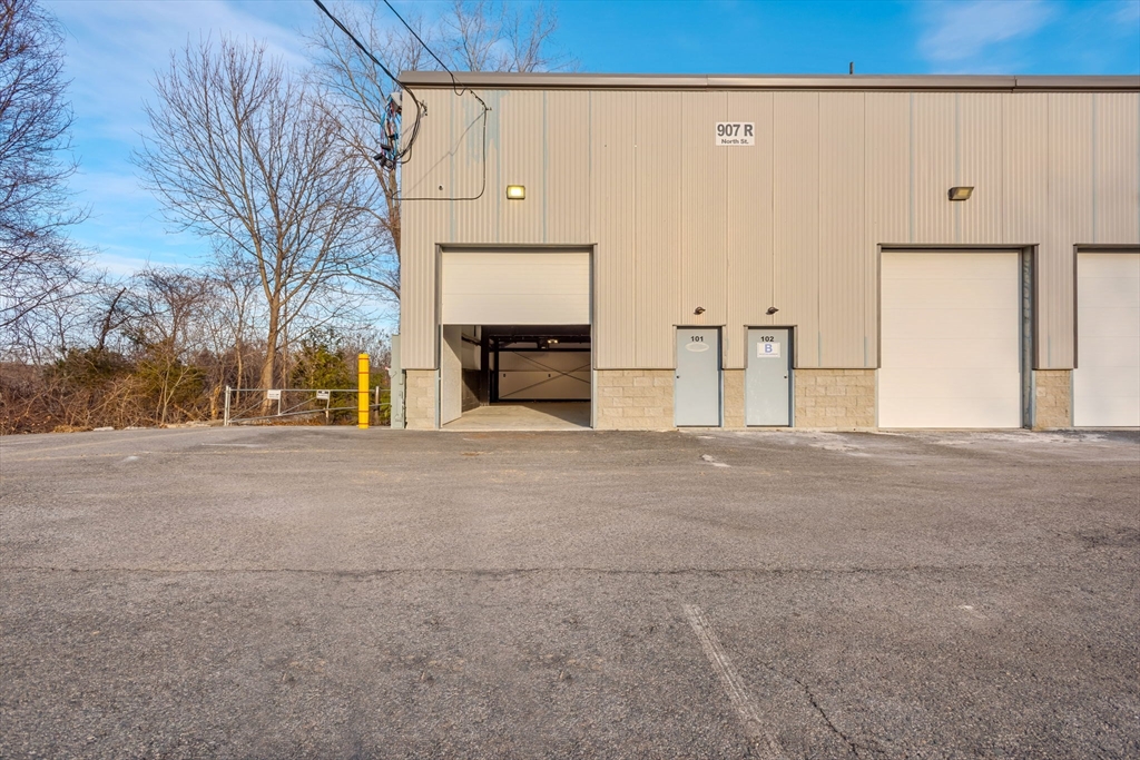 907 North, Randolph, Massachusetts 02368