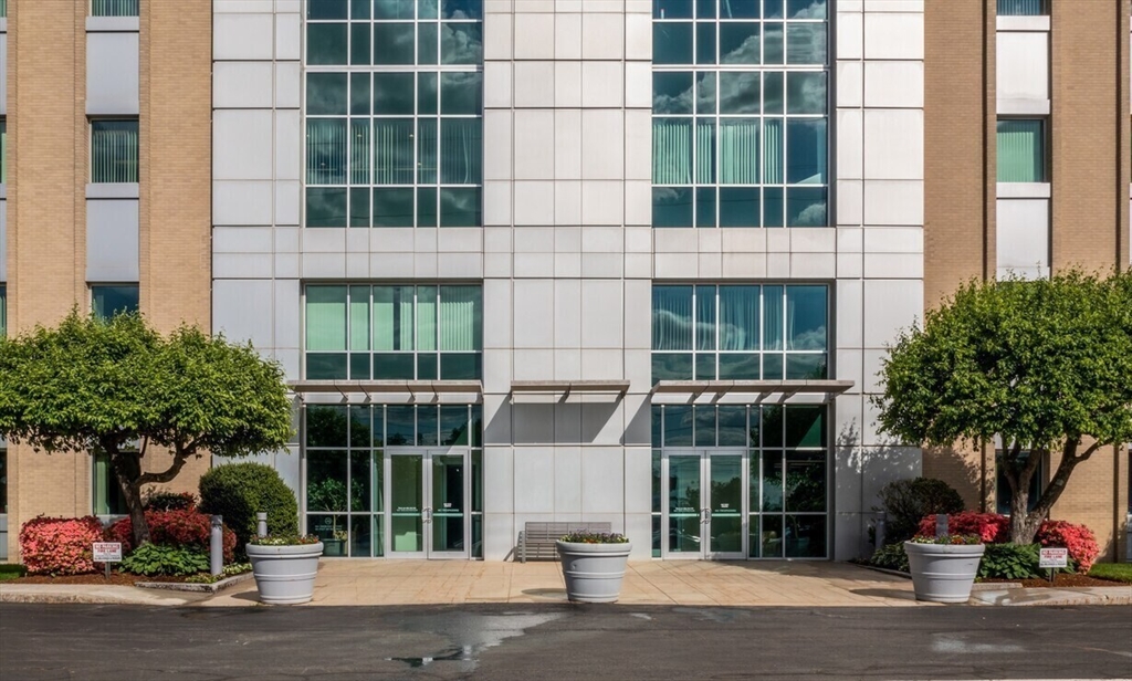 400 5th Ave, Waltham, Massachusetts 02451