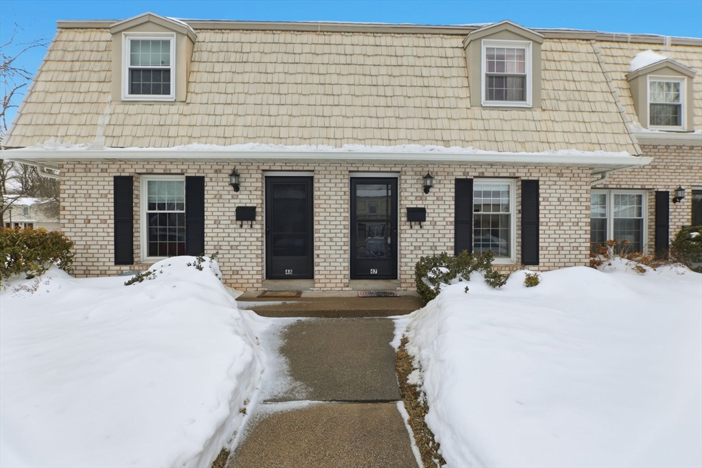 47 Corey Colonial, Agawam, Massachusetts 01001