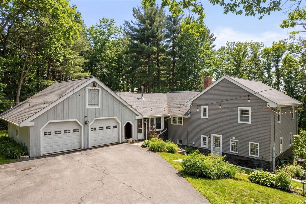 21 Pleasantview Ter, Framingham, Massachusetts 01701