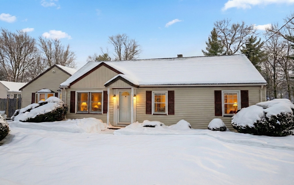 22 Oakdale Rd, Canton, Massachusetts 02021