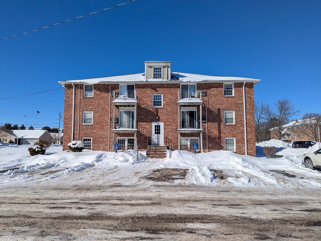 10 Woodman Way, Newburyport, Massachusetts 01950