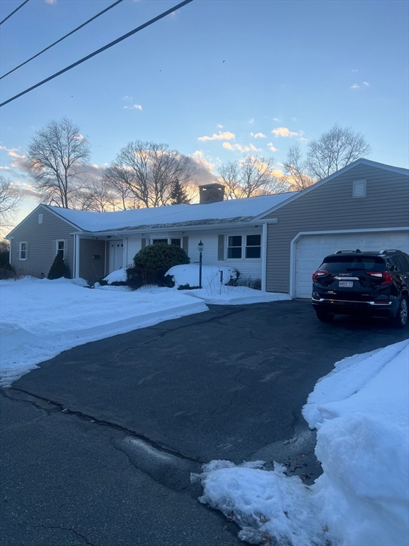 131 Chateau Drive, Somerset, Massachusetts 02726