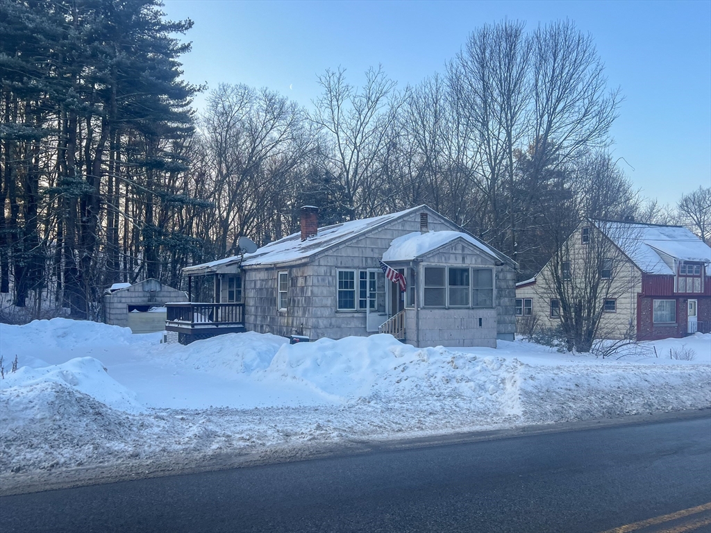 71 Charlton St, Oxford, Massachusetts 01540