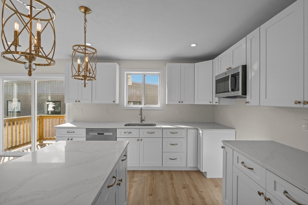 25 Lebanon St, Fall River, Massachusetts 02723