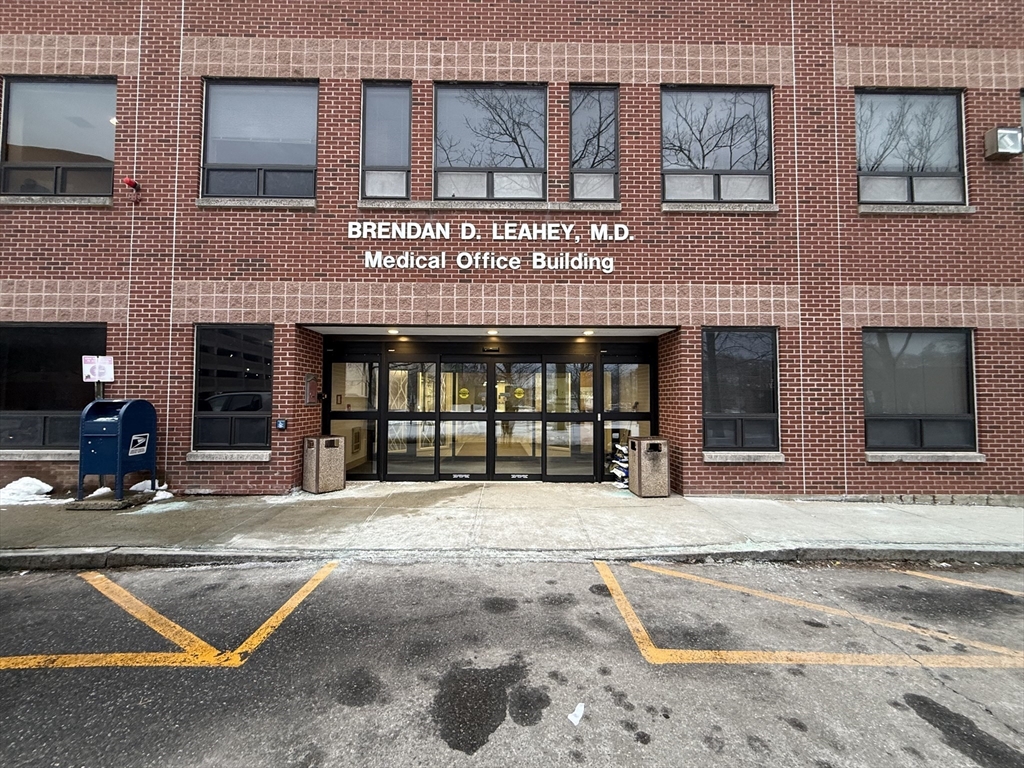 33 Bartlett Street, Lowell, Massachusetts 01852