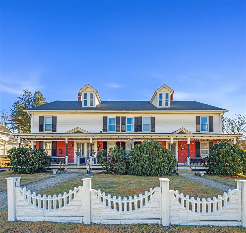 29 Charlton St, Oxford, Massachusetts 01540